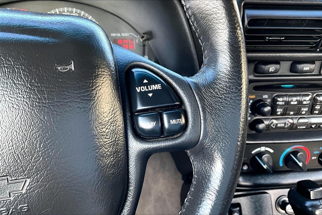 Chevrolet Camaro 2dr Convertible Z28 2001