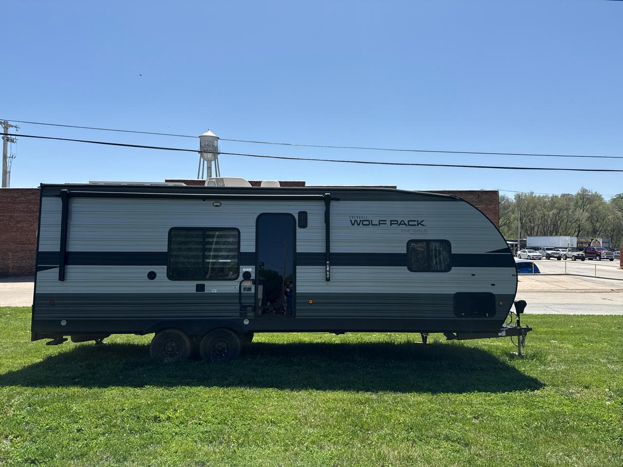 Forest River Cherokee Toy Hauler  2021