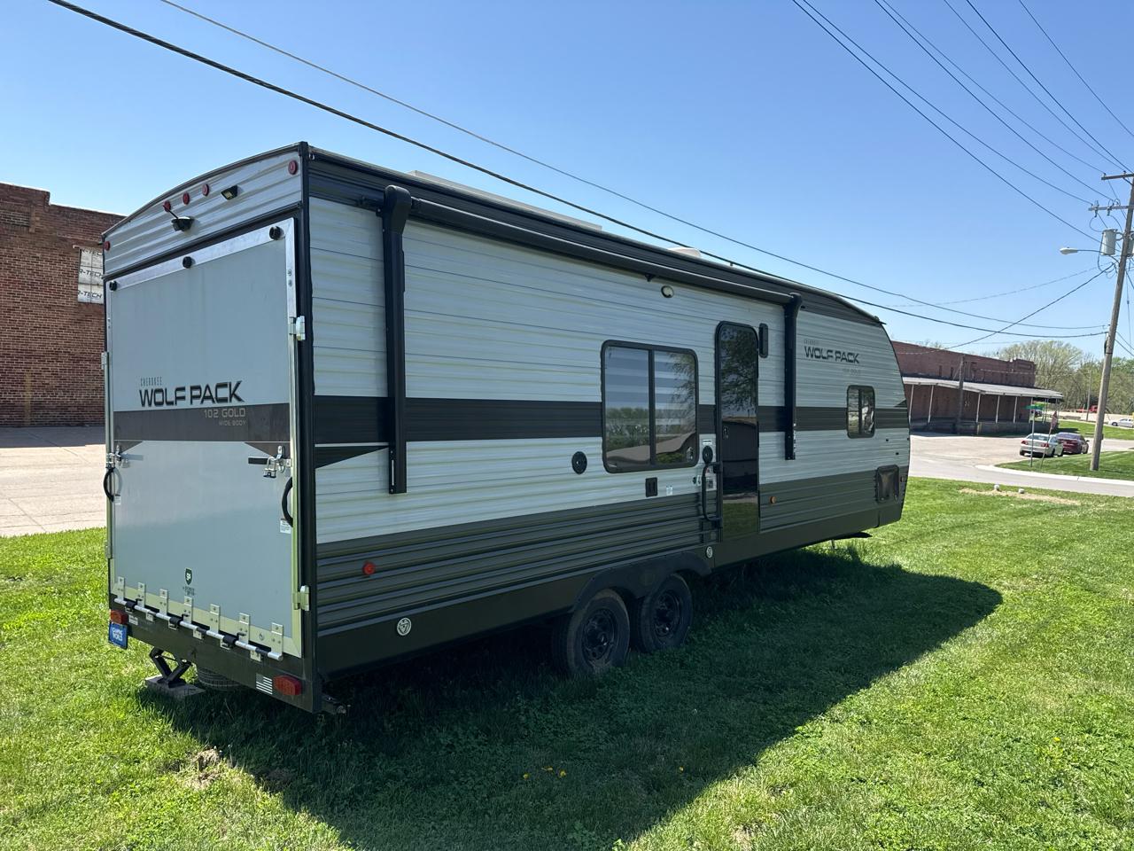 Forest River Cherokee Toy Hauler  2021