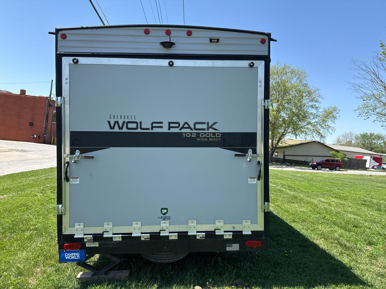 Forest River Cherokee Toy Hauler  2021