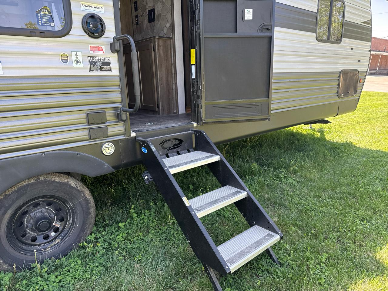 Forest River Cherokee Toy Hauler  2021