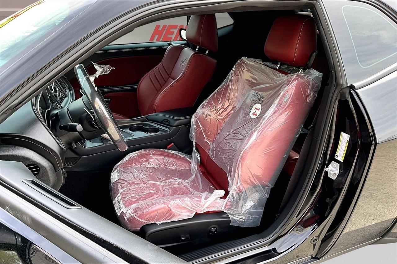 Dodge Challenger  2023