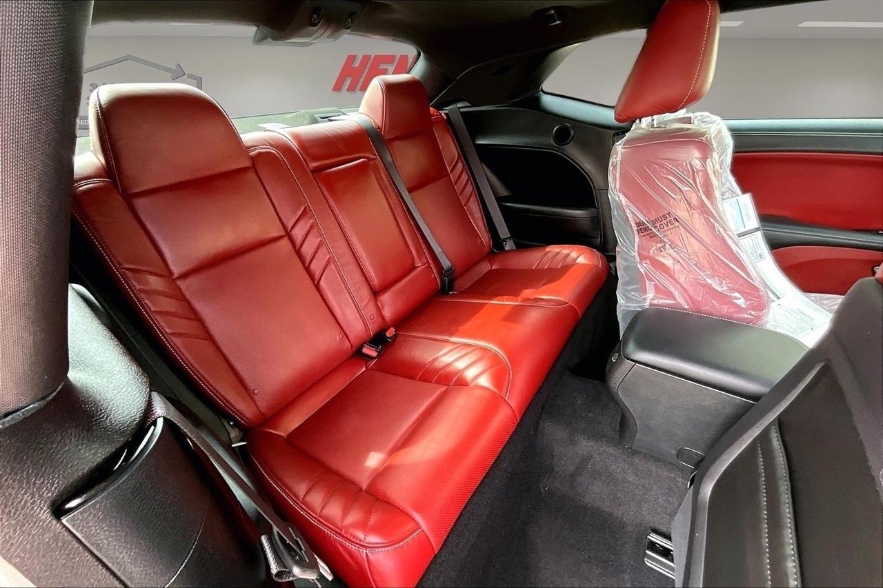 Dodge Challenger  2023