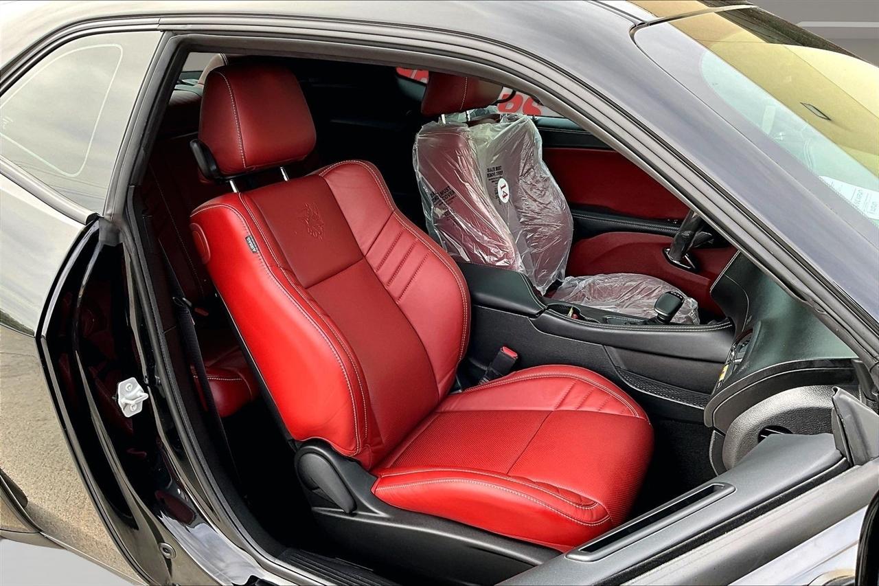 Dodge Challenger  2023