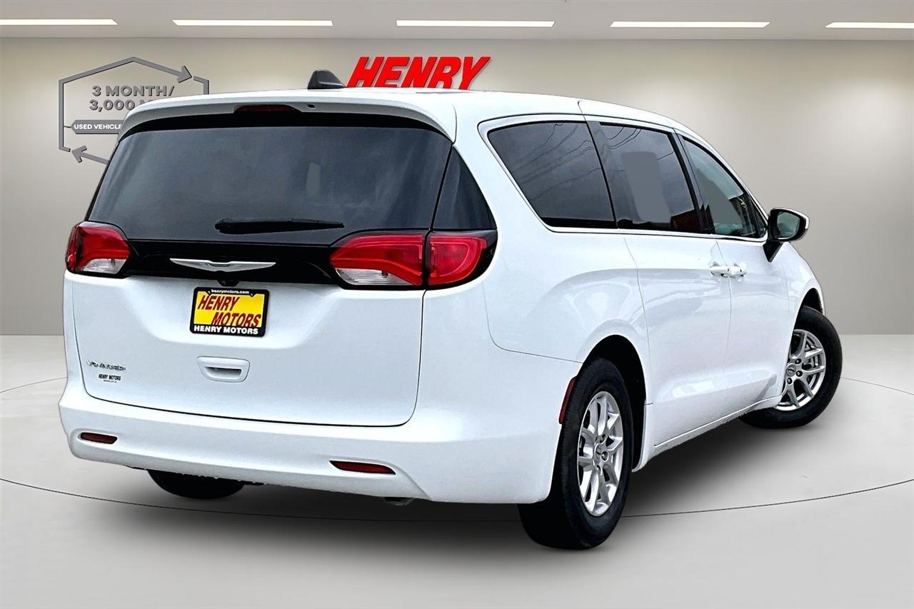 Chrysler Voyager LX FWD 2023