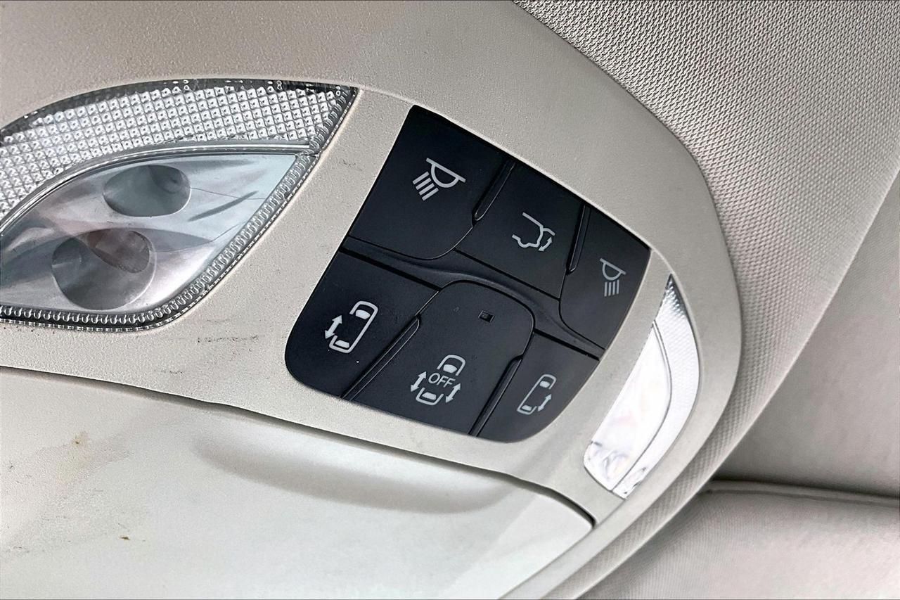 Chrysler Voyager LX FWD 2023