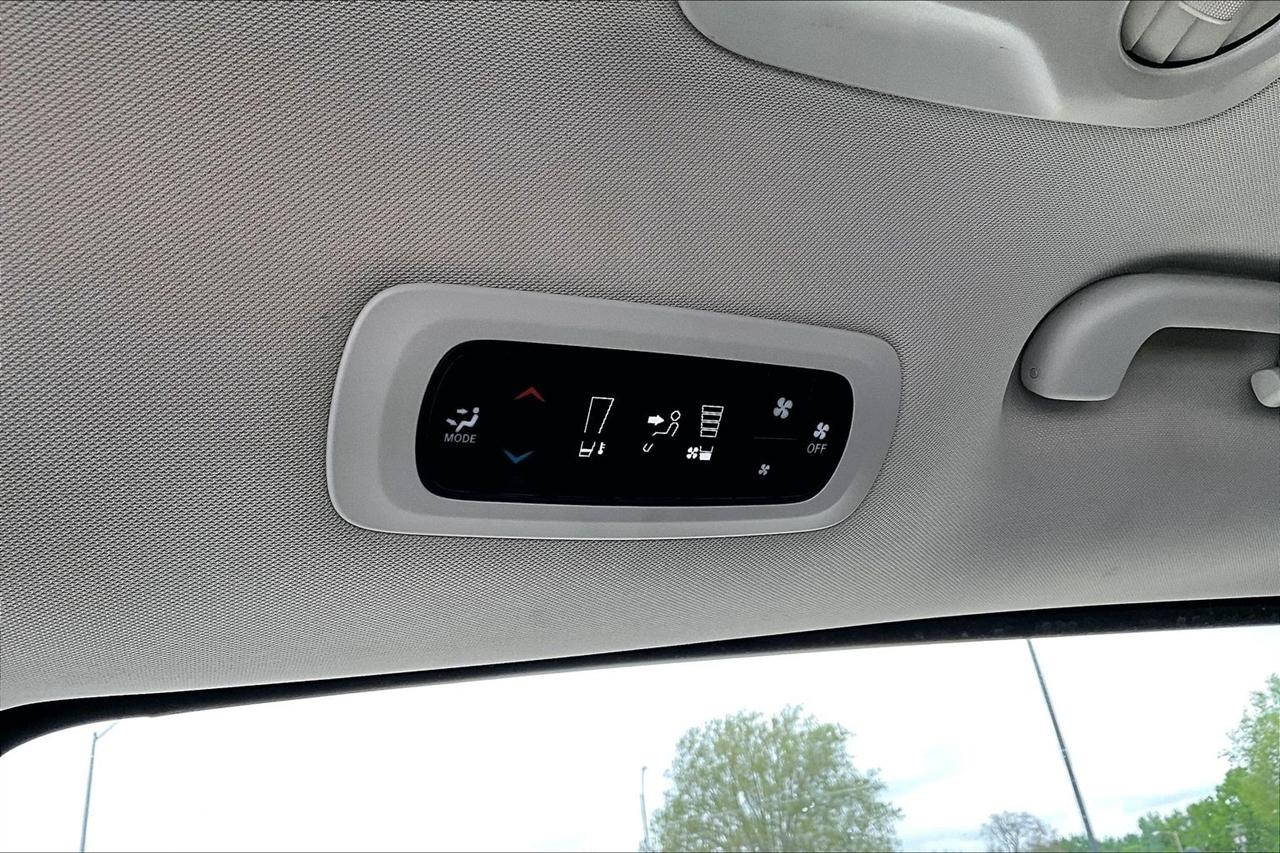 Chrysler Voyager LX FWD 2023