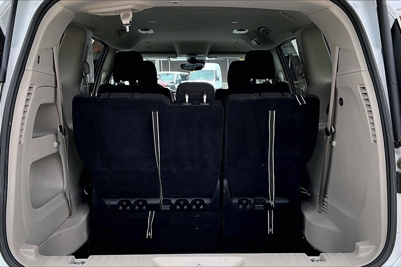 Chrysler Voyager LX FWD 2023
