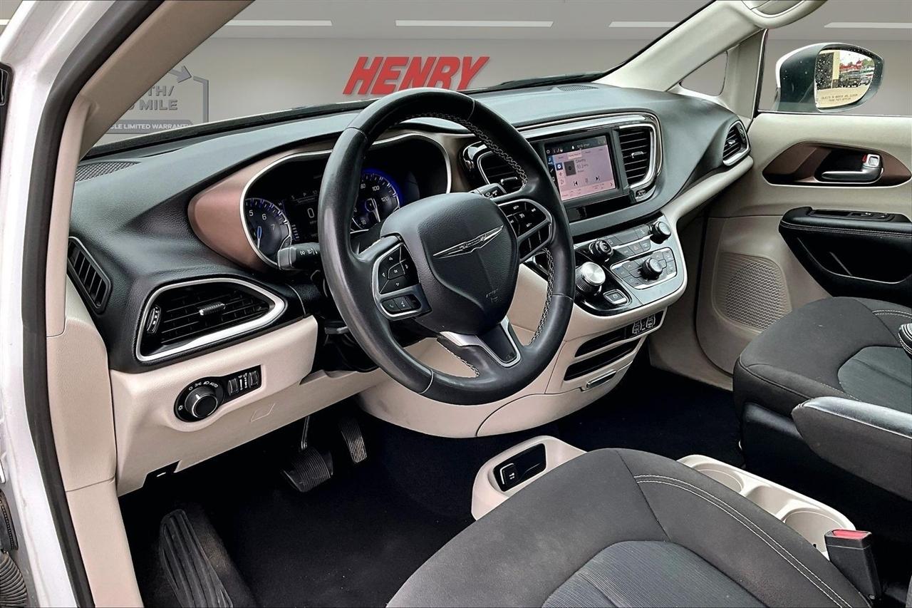 Chrysler Voyager LX FWD 2023