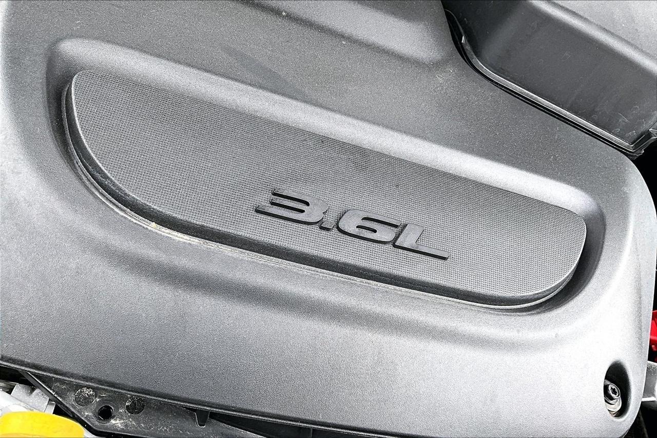 Chrysler Voyager LX FWD 2023