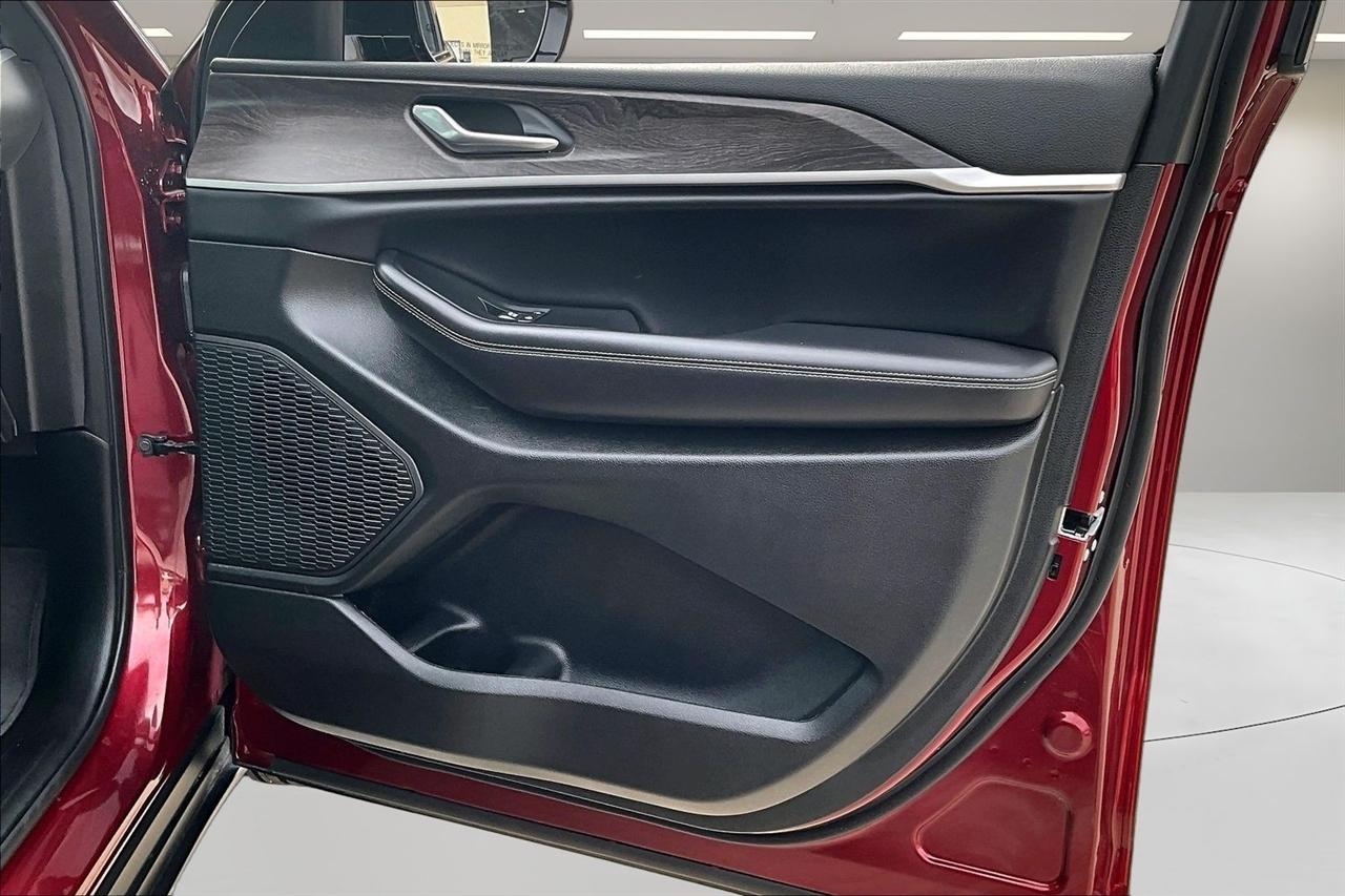 Jeep Grand Cherokee L Limited 4x4 2025