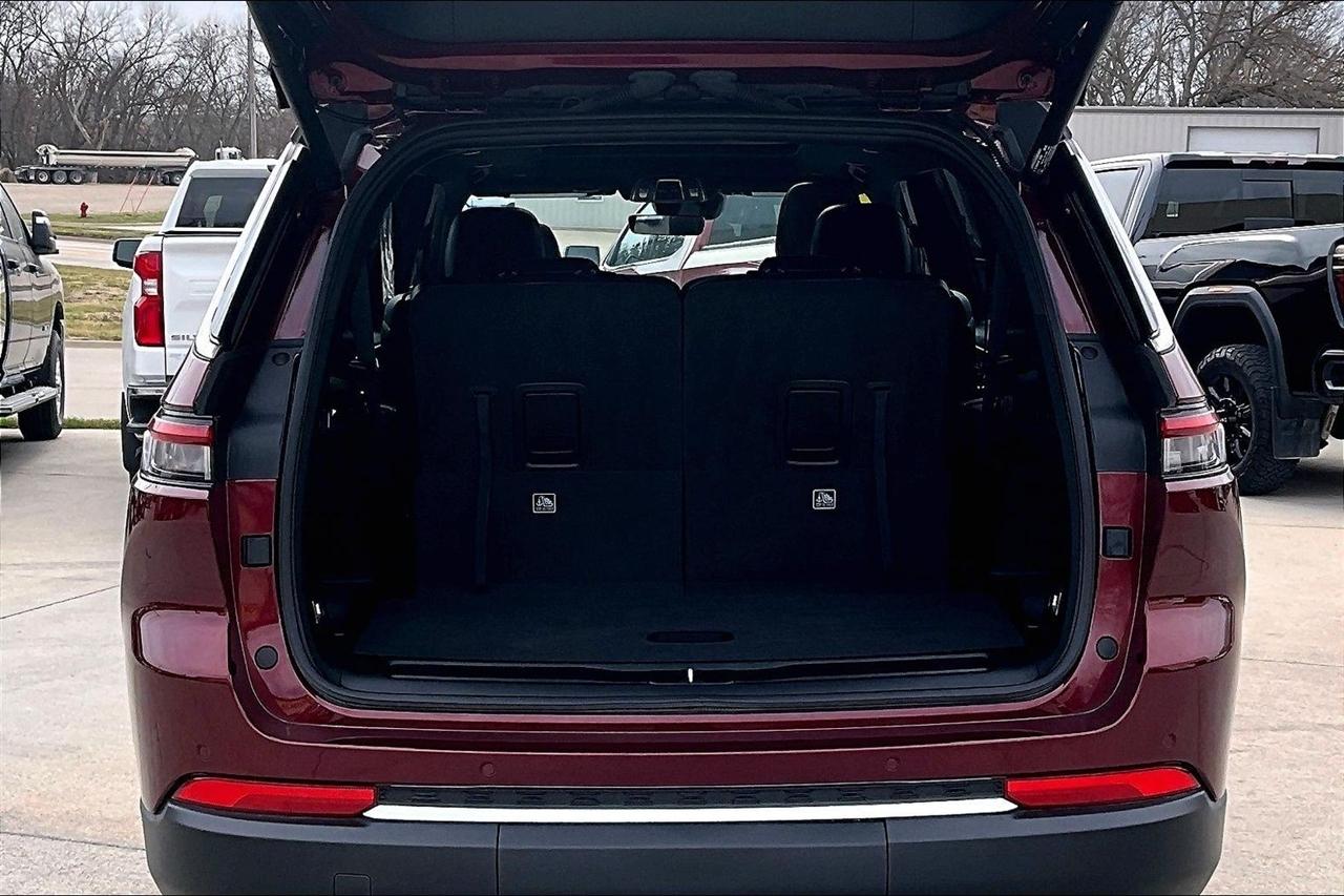 Jeep Grand Cherokee L Limited 4x4 2025