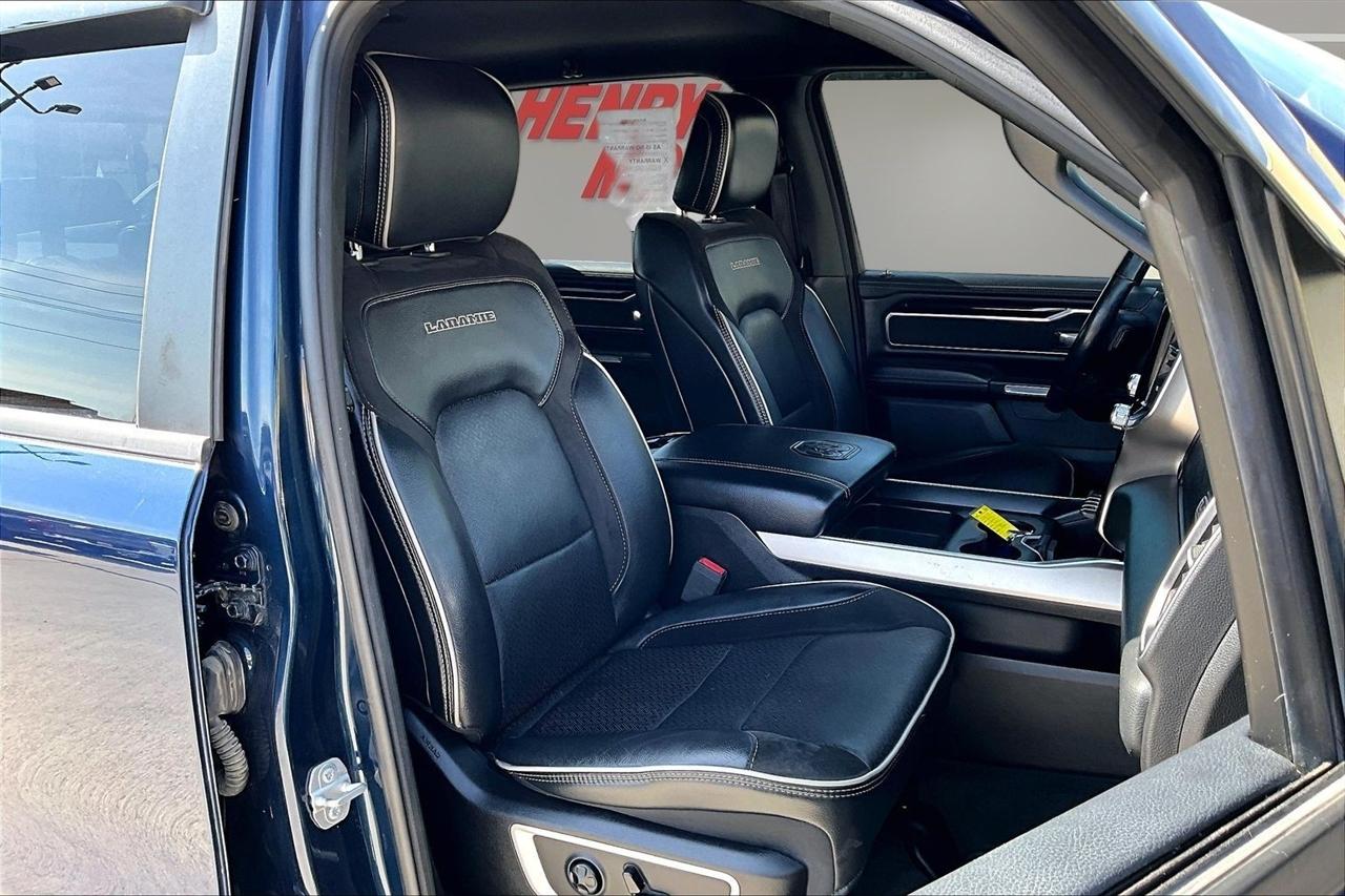 RAM 1500 Laramie 4x4 Crew Cab 6'4" Box 2019