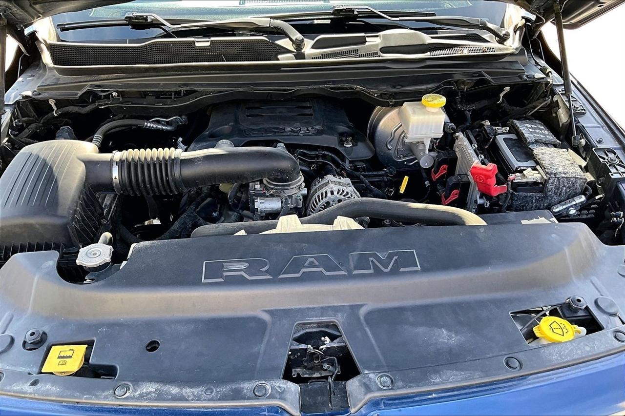 RAM 1500 Laramie 4x4 Crew Cab 6'4" Box 2019