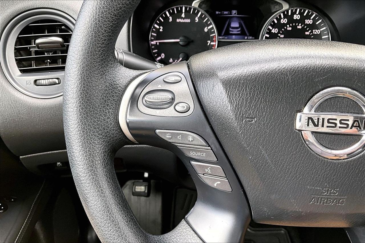 Nissan Pathfinder 4x4 S 2019