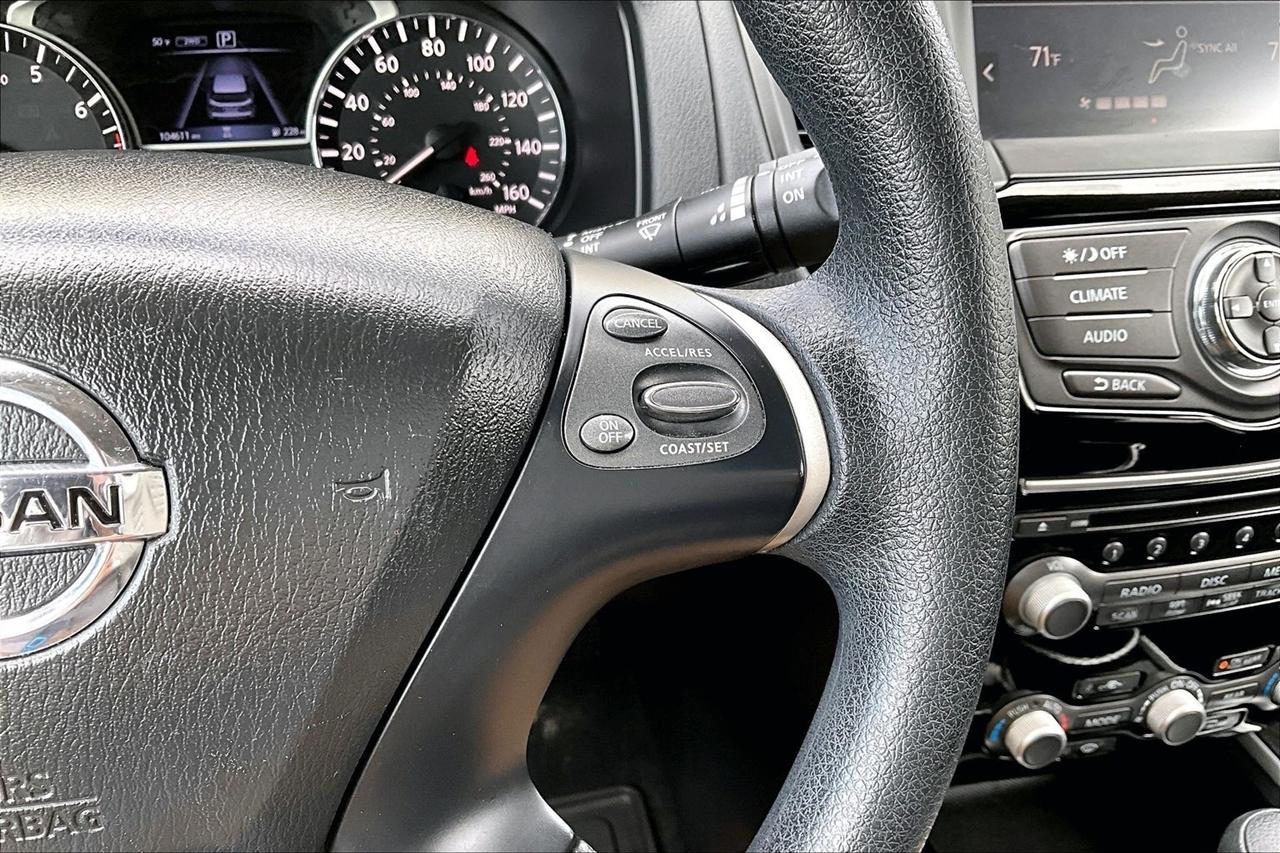 Nissan Pathfinder 4x4 S 2019