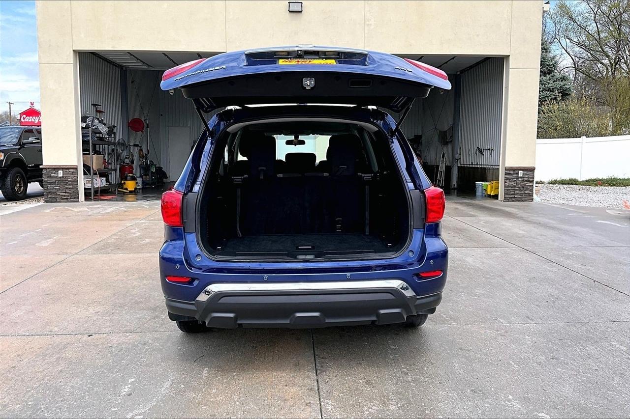 Nissan Pathfinder 4x4 S 2019