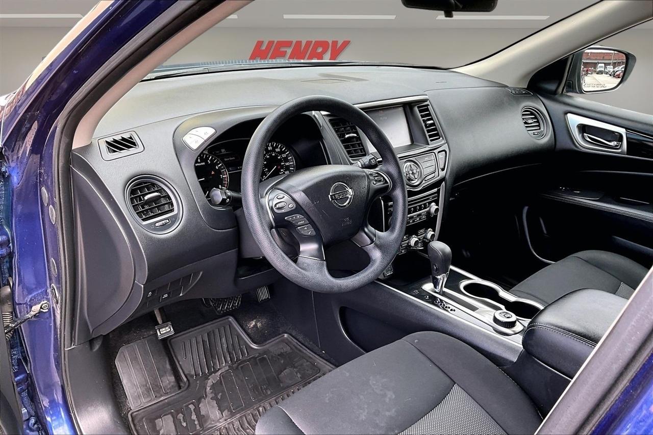 Nissan Pathfinder 4x4 S 2019