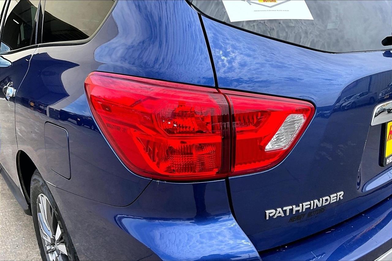 Nissan Pathfinder 4x4 S 2019