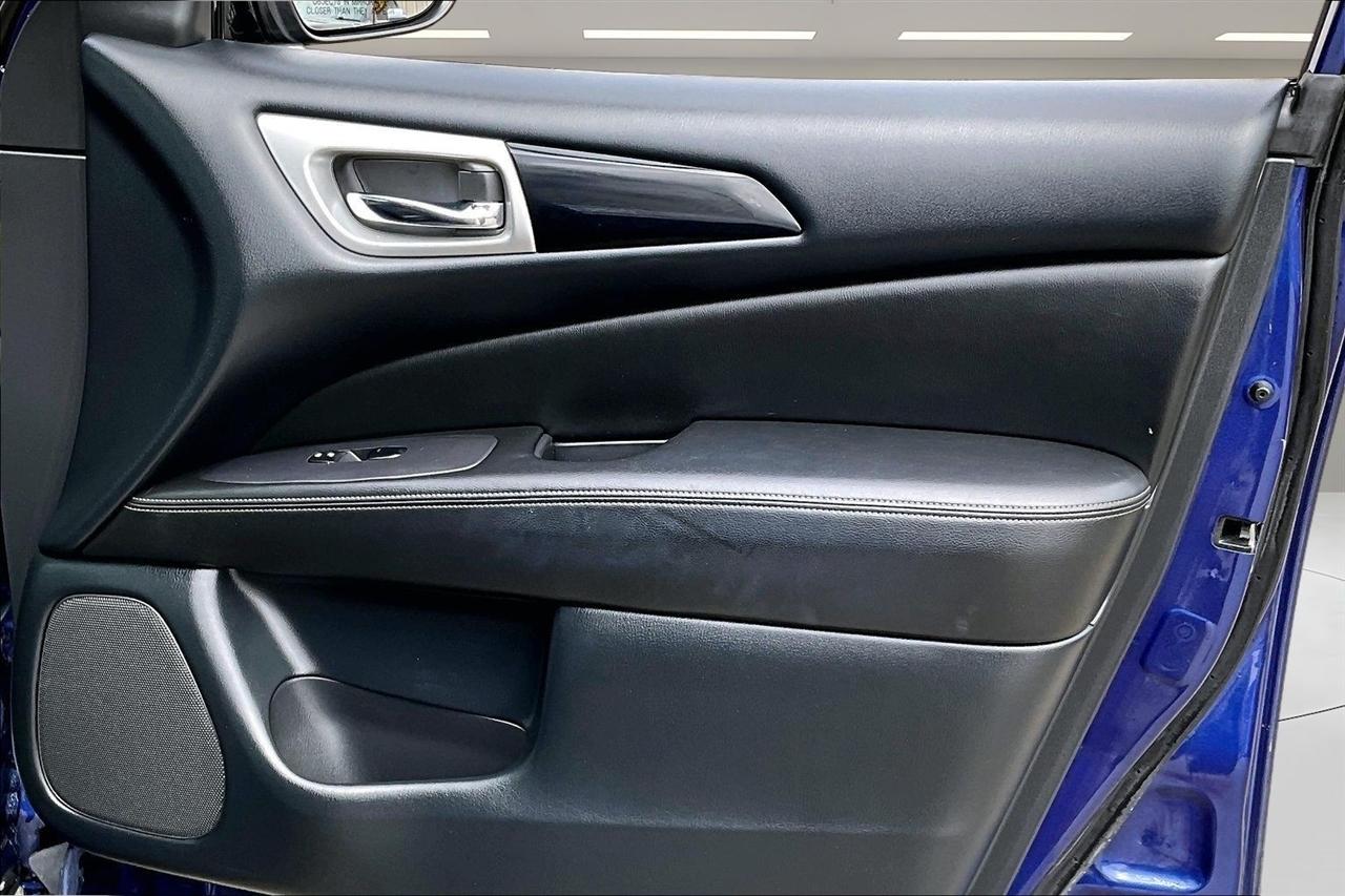 Nissan Pathfinder 4x4 S 2019