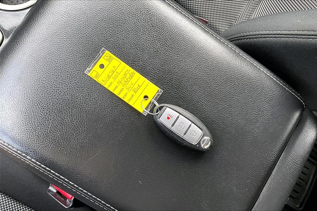 Nissan Pathfinder 4x4 S 2019