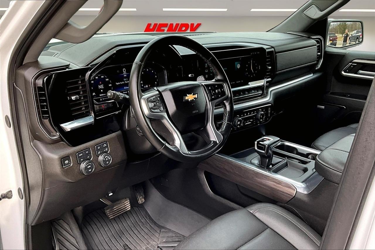 Chevrolet Silverado 1500 4WD Crew Cab 157" LTZ 2024