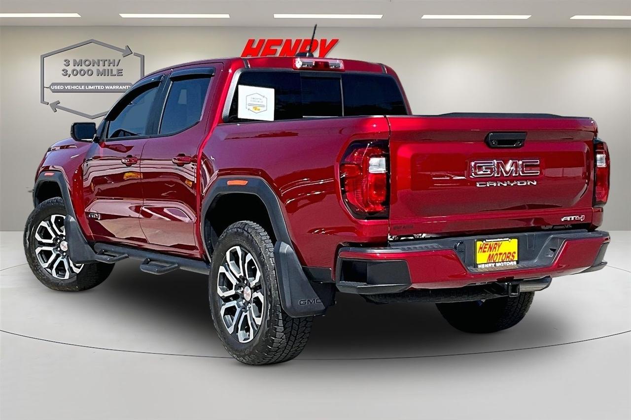 GMC Canyon 4WD Crew Cab AT4 2023