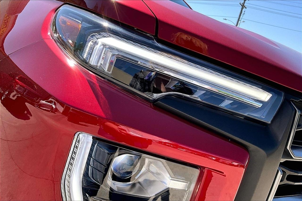 GMC Canyon 4WD Crew Cab AT4 2023