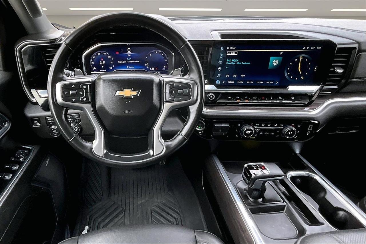 Chevrolet Silverado 1500 4WD Crew Cab 157" LTZ 2024