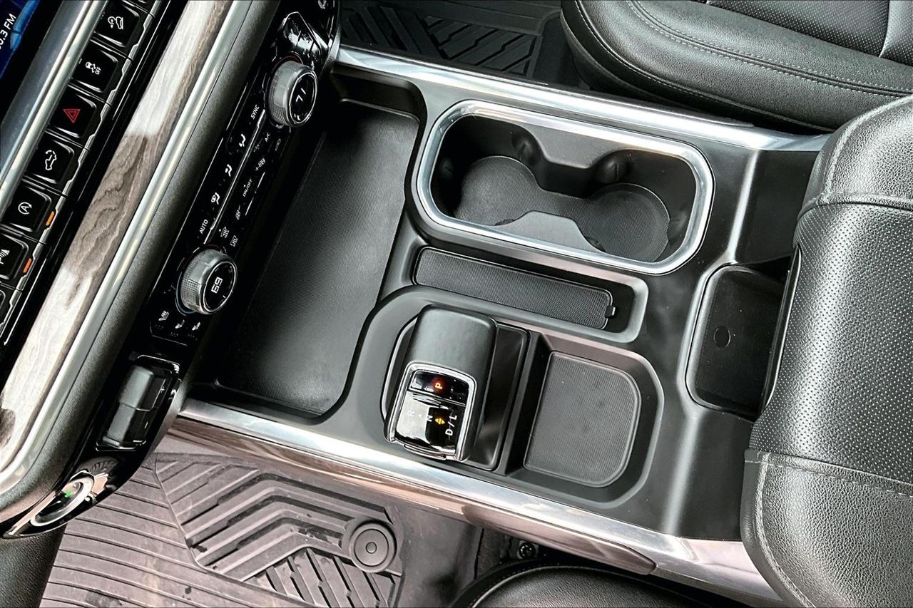 Chevrolet Silverado 1500 4WD Crew Cab 157" LTZ 2024