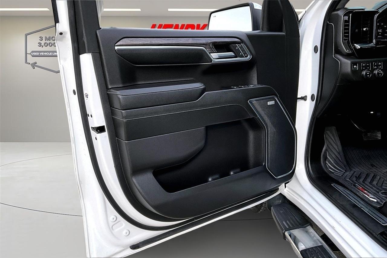 Chevrolet Silverado 1500 4WD Crew Cab 157" LTZ 2024