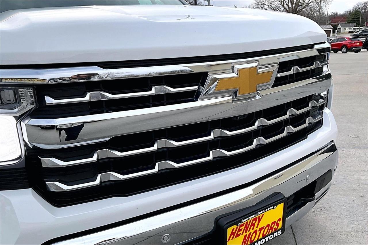 Chevrolet Silverado 1500 4WD Crew Cab 157" LTZ 2024