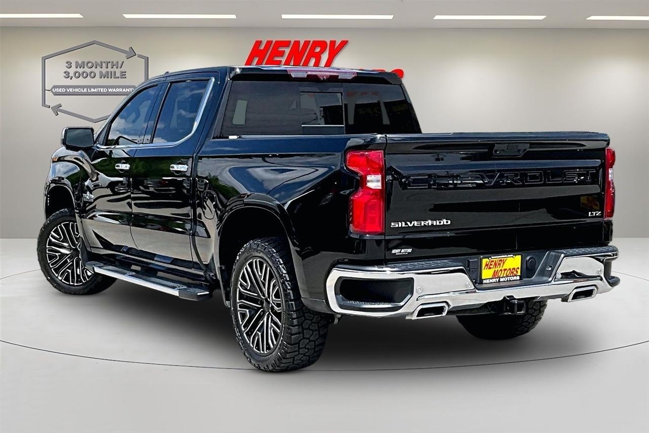 Chevrolet Silverado 1500 4WD Crew Cab 147" LTZ 2022