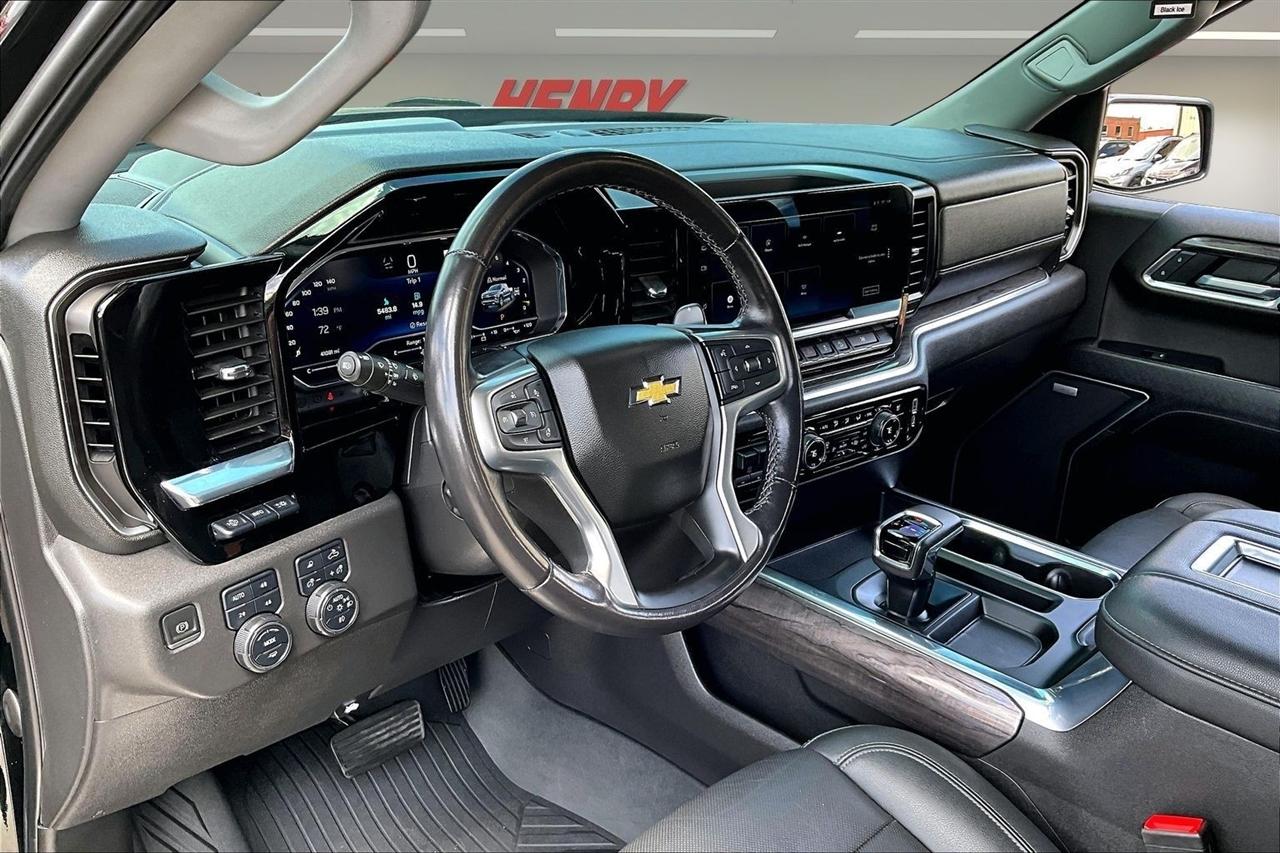 Chevrolet Silverado 1500 4WD Crew Cab 147" LTZ 2022