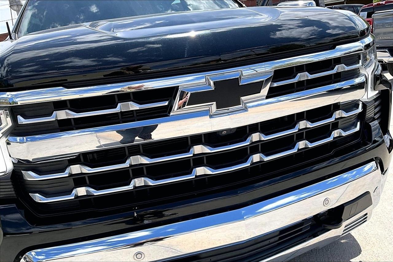 Chevrolet Silverado 1500 4WD Crew Cab 147" LTZ 2022