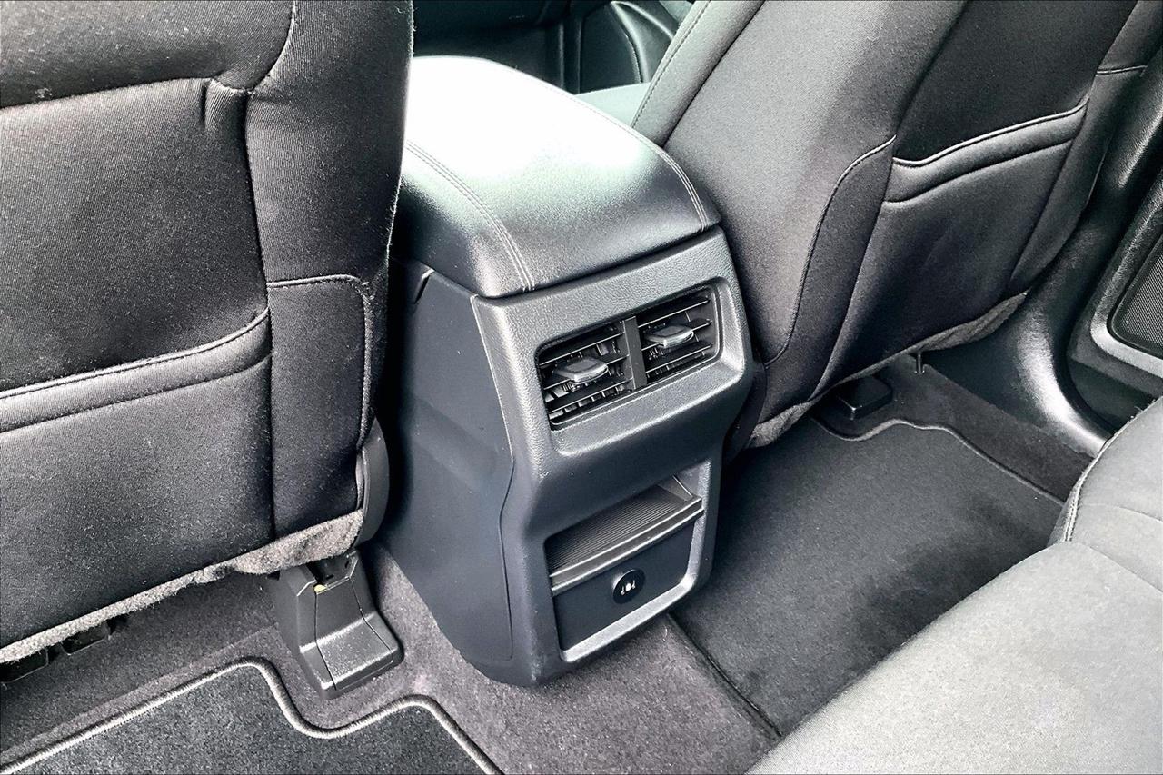 Ford Edge SE AWD 2023