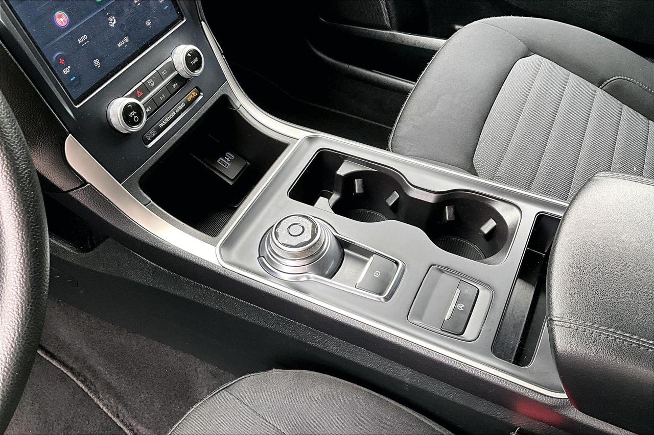 Ford Edge SE AWD 2023