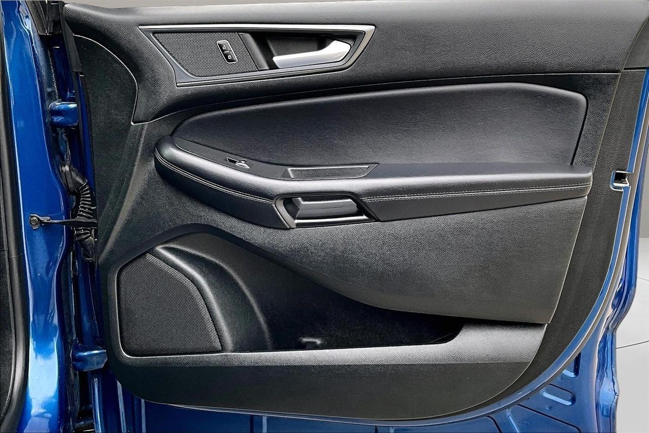 Ford Edge SE AWD 2023