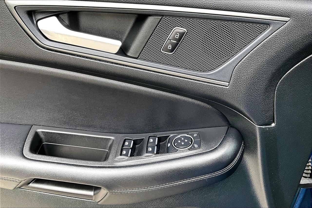 Ford Edge SE AWD 2023