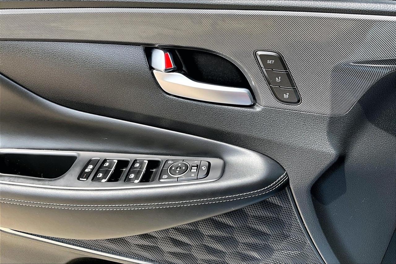Hyundai Santa Fe Plug-In Hybrid Limited AWD 2023