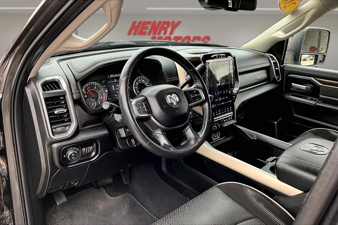 RAM 2500 Laramie 4x4 Crew Cab 6'4" Box 2023