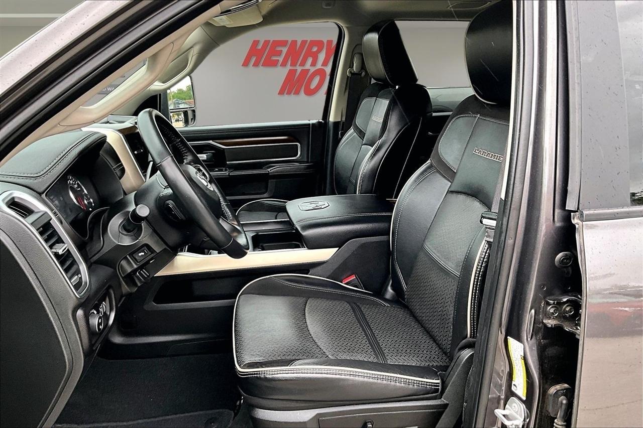 RAM 2500 Laramie 4x4 Crew Cab 6'4" Box 2023