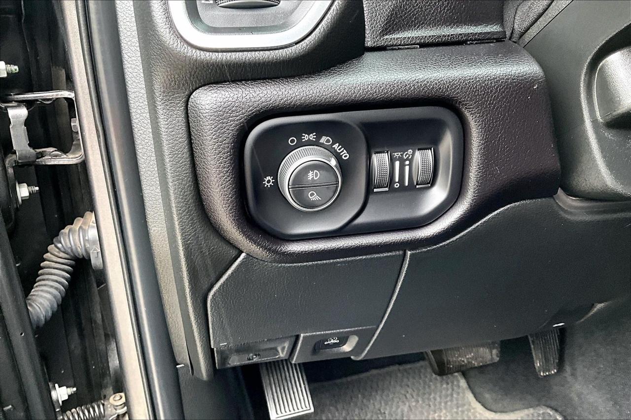 RAM 2500 Laramie 4x4 Crew Cab 6'4" Box 2023