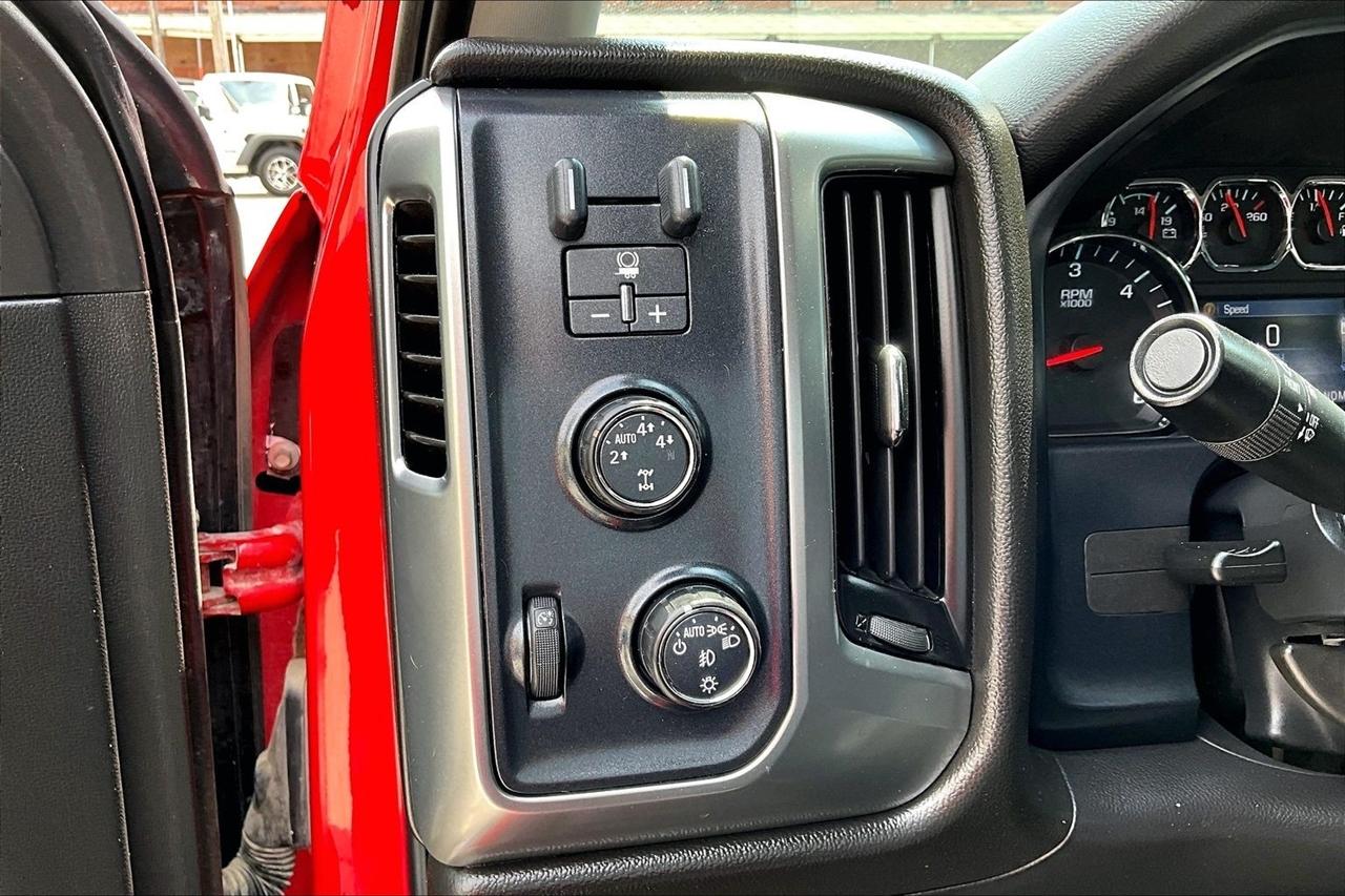 Chevrolet Silverado 1500 4WD Crew Cab 143.5" LT w/1LT 2014