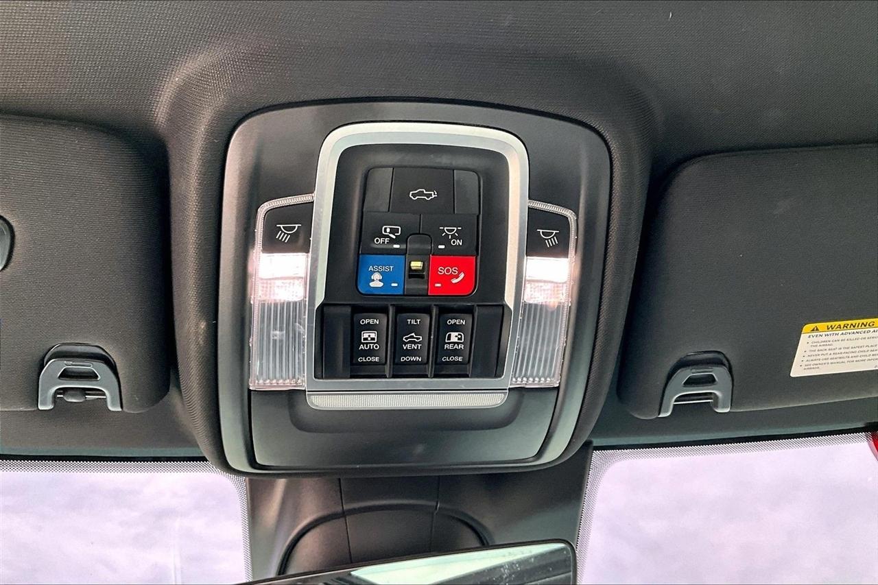 RAM 3500 Limited 4x4 Crew Cab 6'4" Box 2019