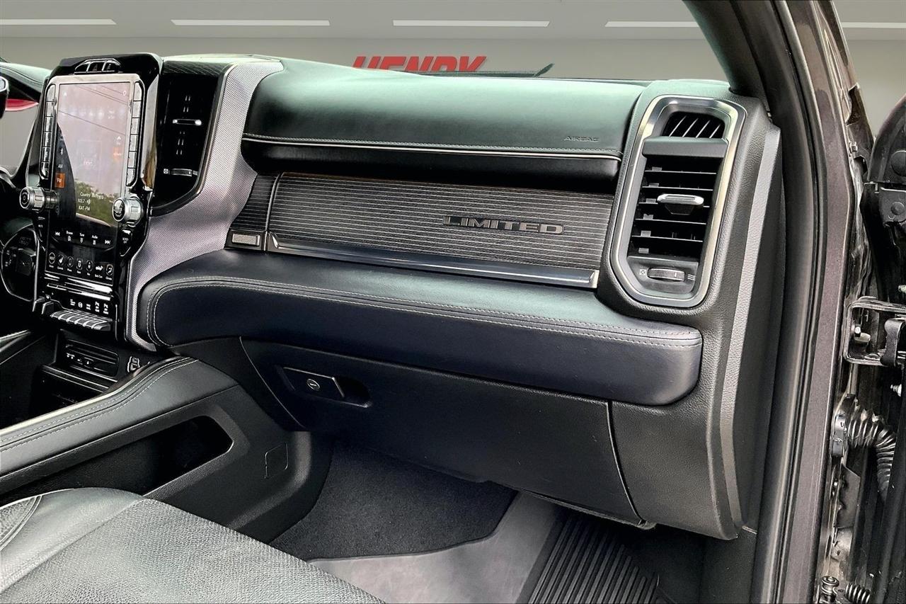 RAM 3500 Limited 4x4 Crew Cab 6'4" Box 2019