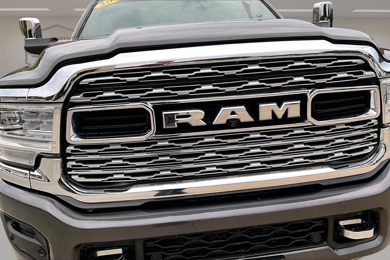 RAM 3500 Limited 4x4 Crew Cab 6'4" Box 2019