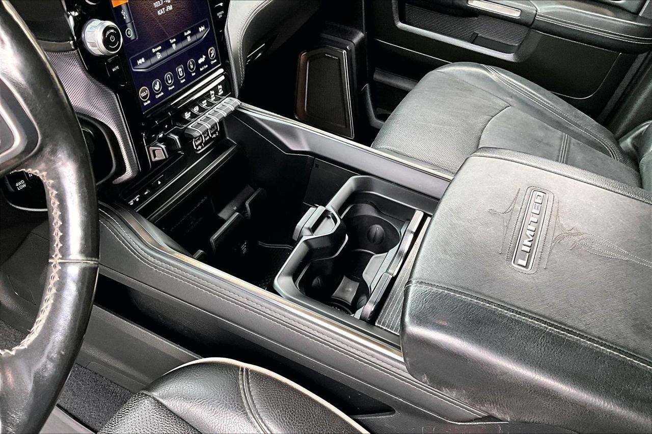 RAM 3500 Limited 4x4 Crew Cab 6'4" Box 2019