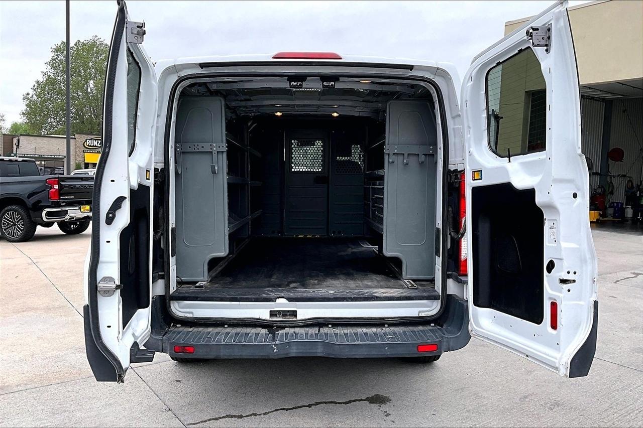 Ford Transit Cargo Van T-250 148" Low Rf 9000 GVWR Swing-Out RH Dr 2015