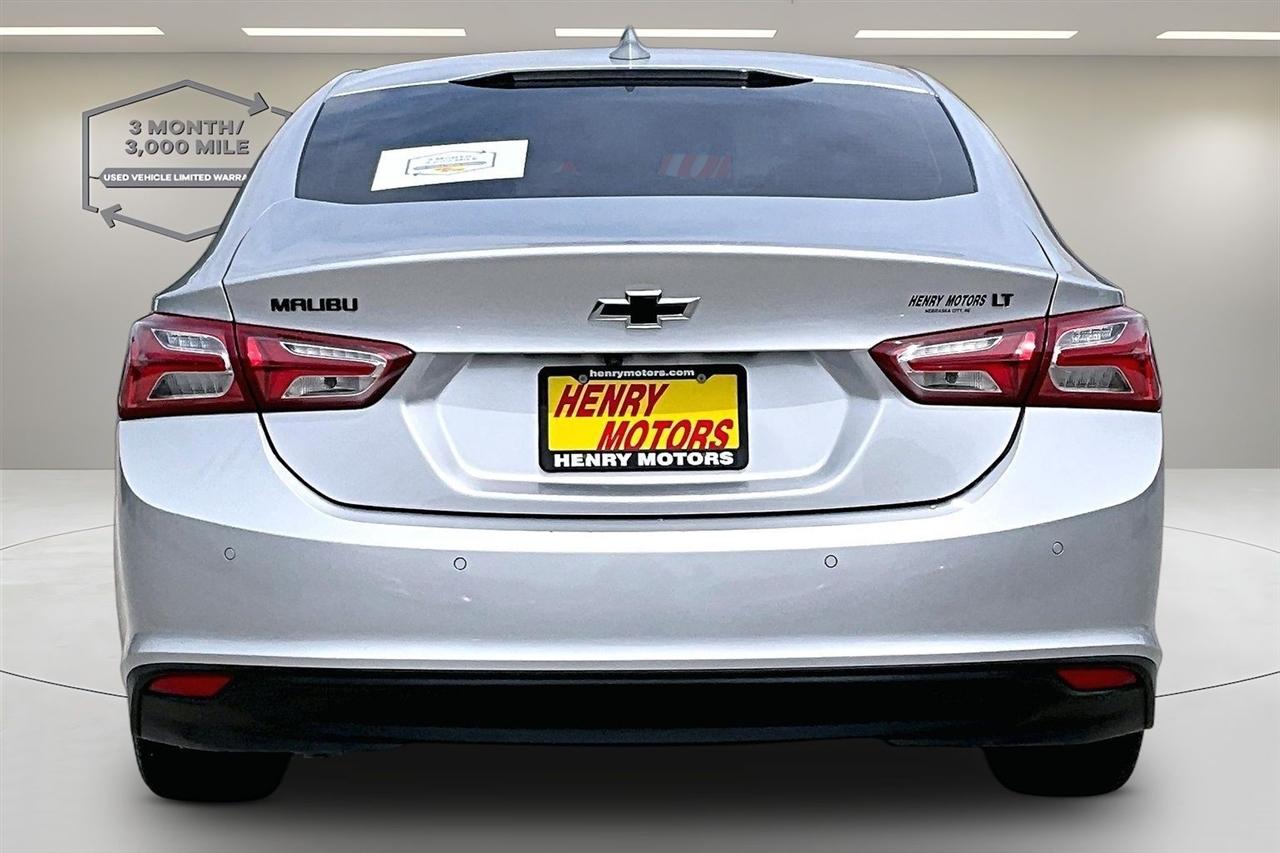 Chevrolet Malibu 4dr Sdn LT 2021